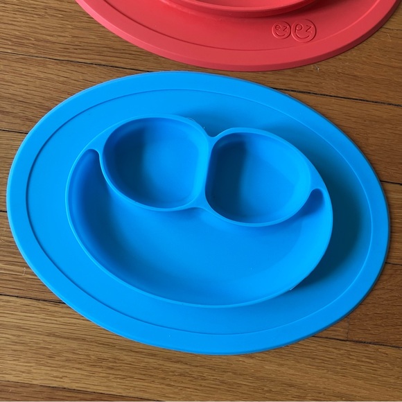 RESERVED! EZPZ Red Blue Baby Toddler Feeding Mini Mat Rubber Plate Placemat - Picture 5 of 5